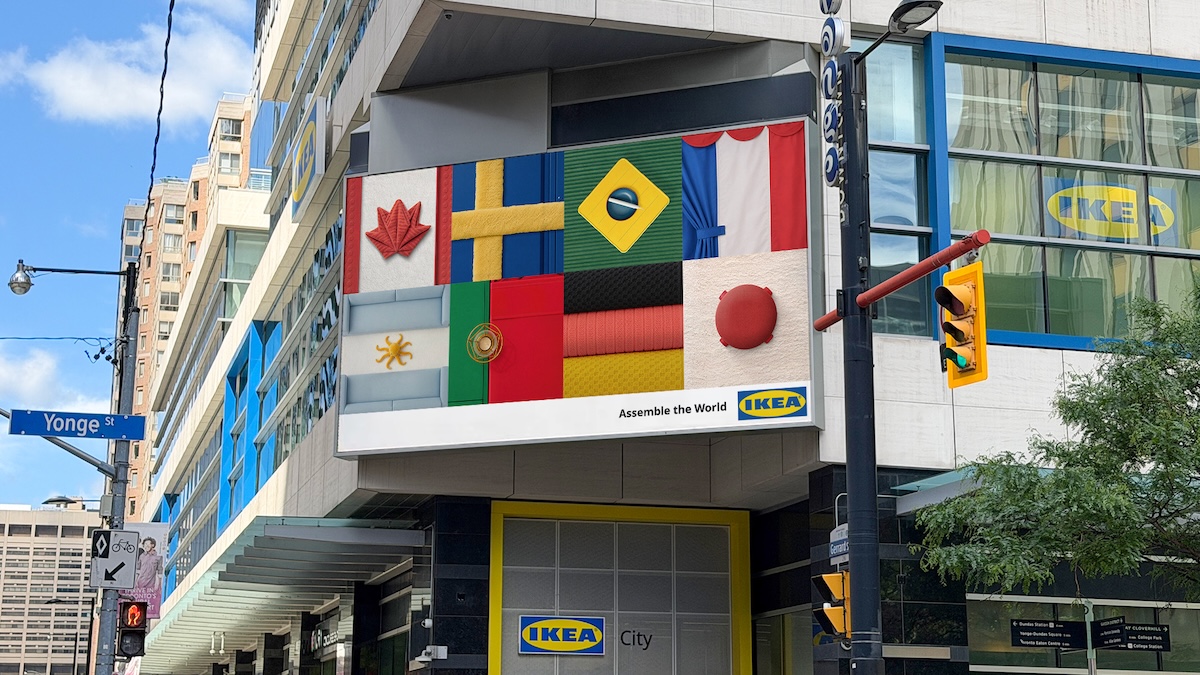 IKEA-AssembleTheWorld-DOOH-World-Picture